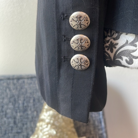 Designer gothic inspired coat from Spain with leather detailing,cool buttons - Picture 11 of 11